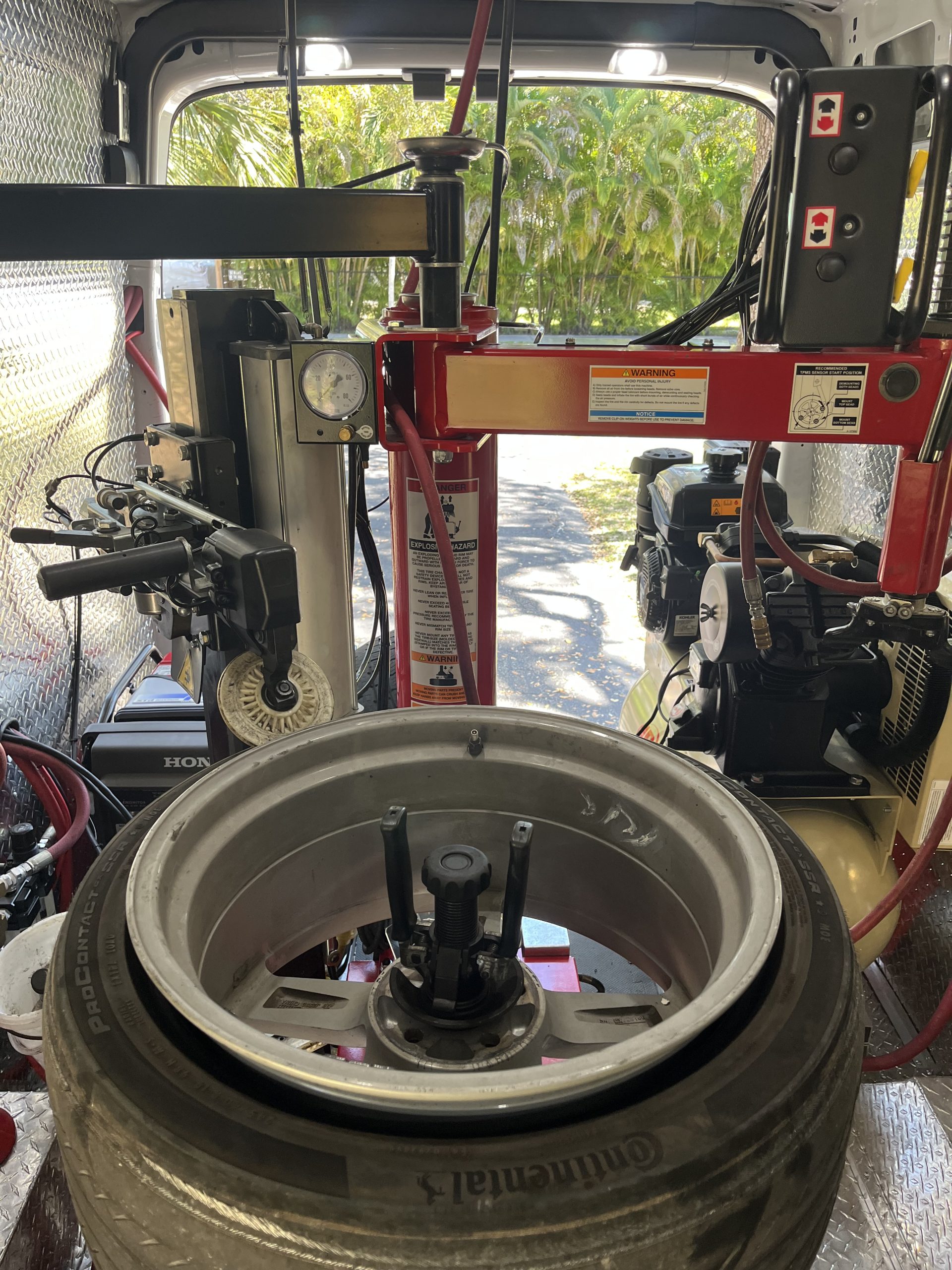 Mobile Tire Service in Miami
